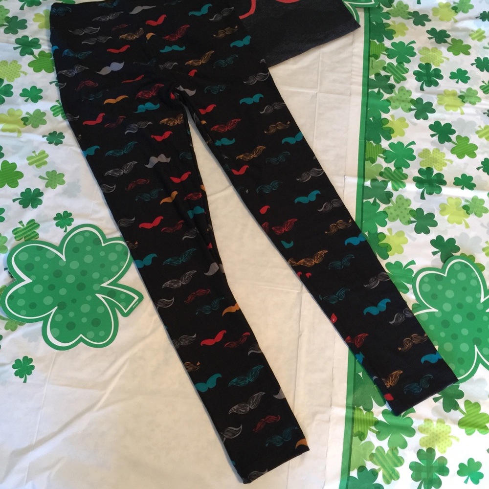 💙LULAROE💙 Mustaches Print OS Leggings